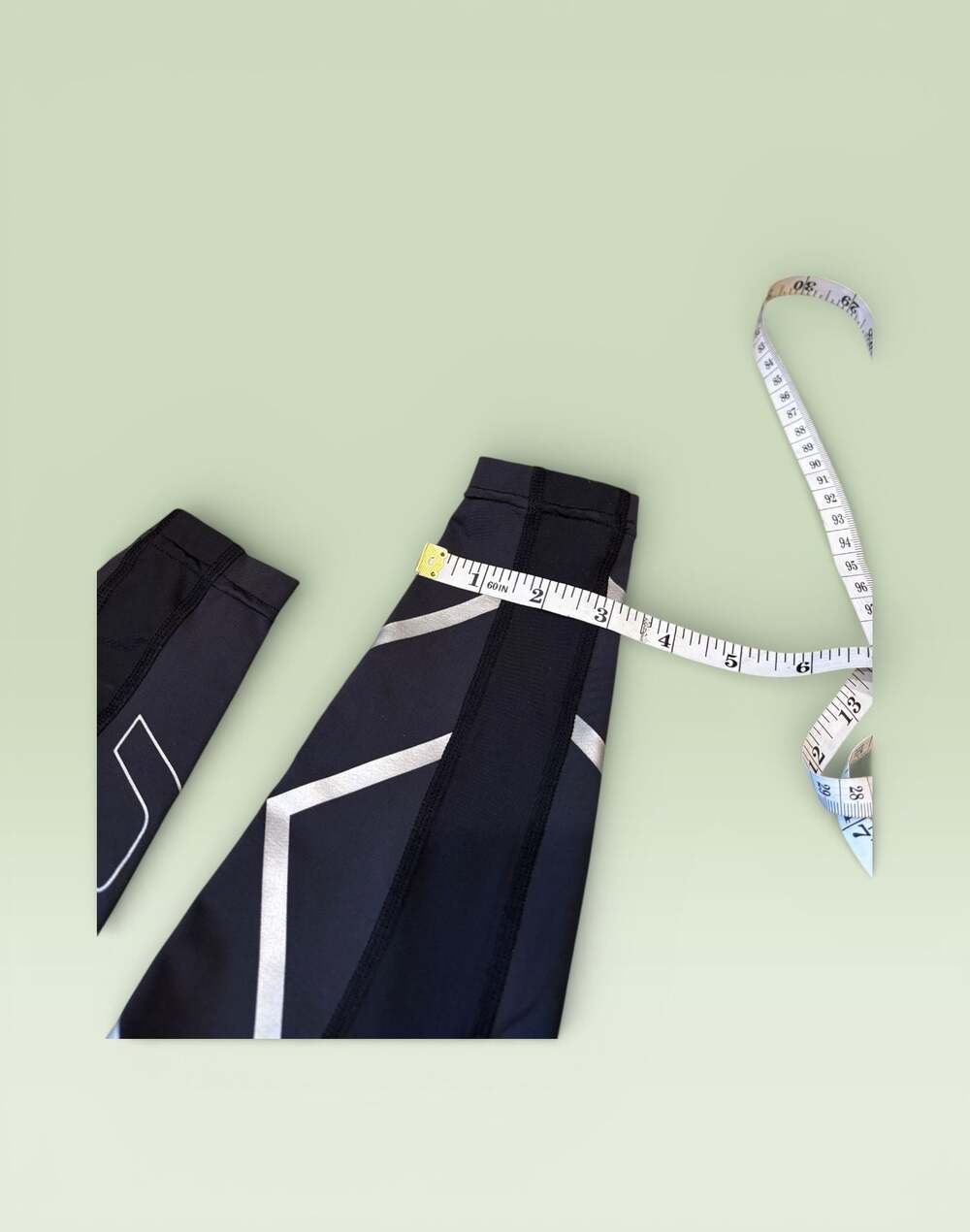2XU Women's Compression Tights - Black/Silver BUNDLE - S - Picture 10 of 15